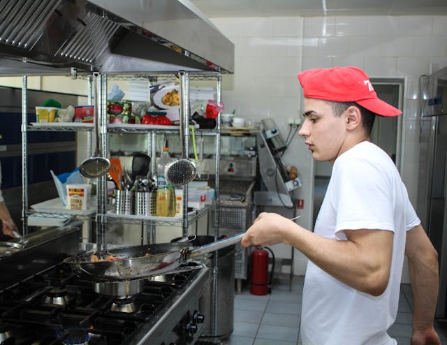 Szafy chłodnicze – niezastąpiony element wyposażenia każdej gastronomii