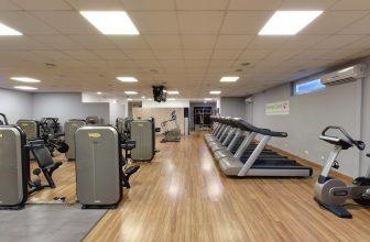 Używany sprzęt do ćwiczeń – jak wybrać bezpieczne i sprawdzone urządzenia?