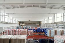 Jak obniżyć koszty zaopatrzenia w chemię przemysłową bez utraty jakości?